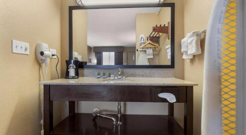 Best Western Taylor Inn Экстерьер фото
